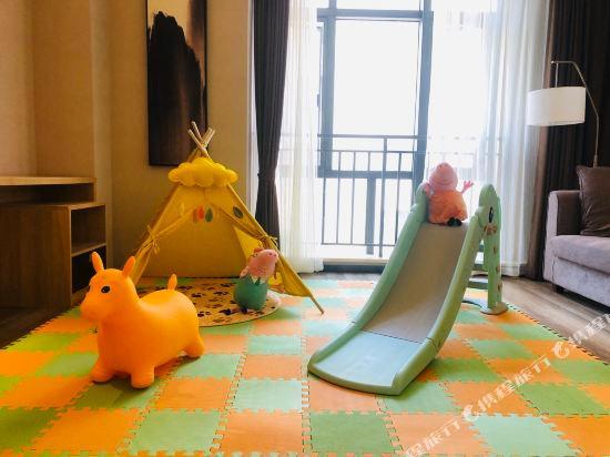 Куньмин: Homeplus Holiday Hotel (Kunming Yinhai)