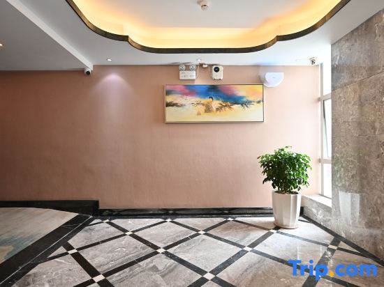 Шэньчжэнь: Huangyuxuan Hotel (Fumin Subway Station of Shenzhen Convention and Exhibition Center)