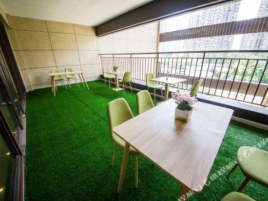 Чэнду: Xingyi Apartment Hotel (Chengdu East Railway Station Greenland 468 Concept)