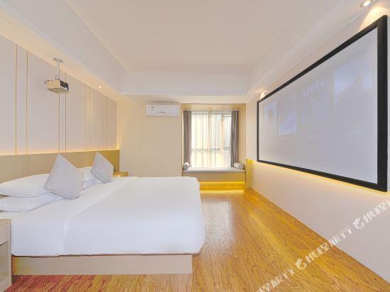 Чэнду: Yichan Hotel