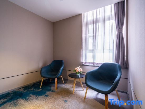Нанкин: Home Inn Selected (Nanjing Railway Station North Square Xuanwu Lake)
