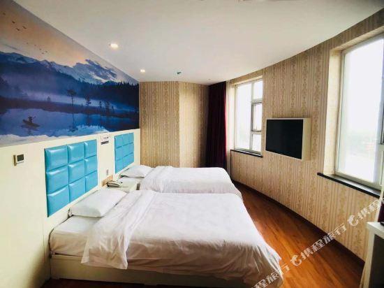 Пекин: Beijing Shun Govenmment Office Hotel Right Mendian