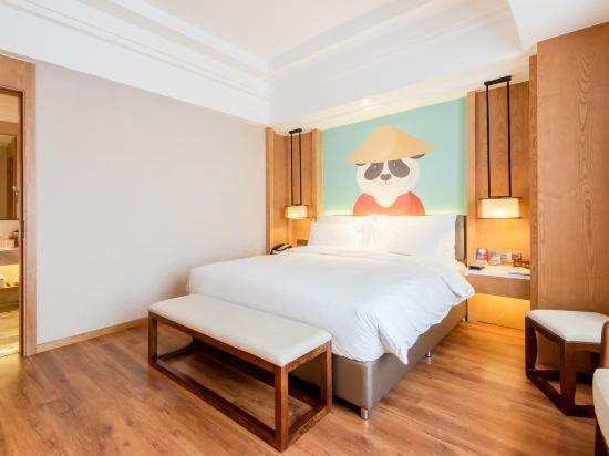 Чэнду: Charm City Kai Guan Hotel (Chengdu West Railway Station Qingyang Wanda)