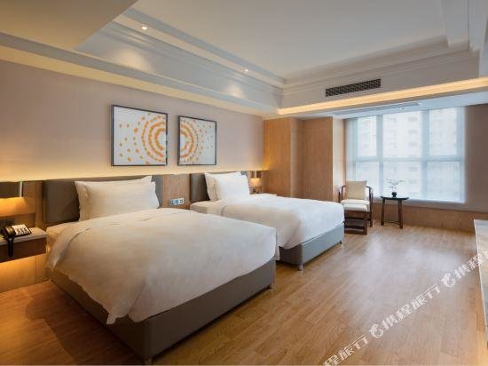 Charm City Kai Guan Hotel (Chengdu West Railway Station Qingyang Wanda) — фото 1