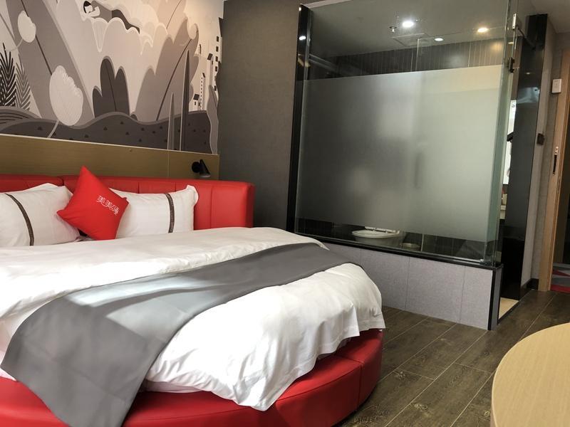 Шанхай: Thank Inn Jiangsu Suzhou Kunshan Lianbang International
