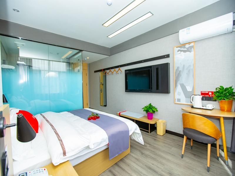 Фукан: Thank Inn Xinjiang Changji Fukang City Youseyuan