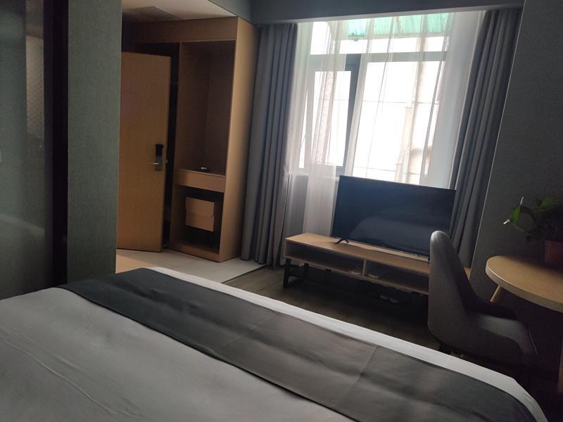 Чжэнчжоу: Thank Inn Henan Zhengzhou Gongyi City Xinhua Road