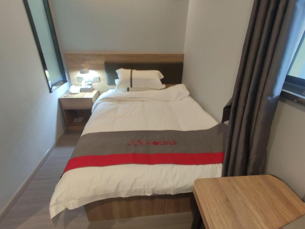 Шаоксинг: Jun Hotel Zhejiang Shaoxing Shangyu Kaifaqu Shunjie Road