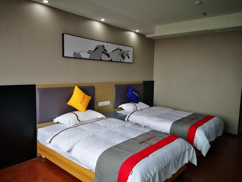 Наньчан: Jun Hotel Jiangxi Nanchang City Nanchang County Huiren Avenue
