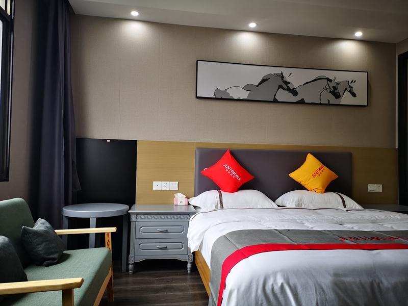 Наньчан: Jun Hotel Jiangxi Nanchang City Nanchang County Huiren Avenue