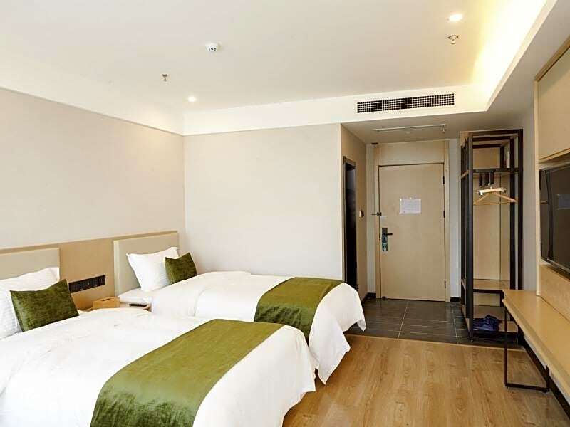 Таншань: Green Tree Inn Hebei Tangshan Normal University