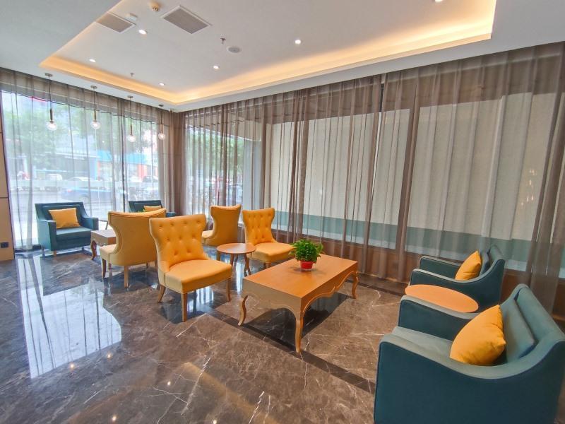 Цзиюань: Green Tree Inn Henan Jiyuan Tiantan Road Xinyao Plaza