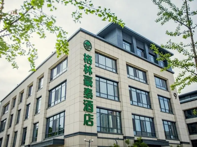 Цзинань: Green Tree Inn Jinan Tangye Outlets