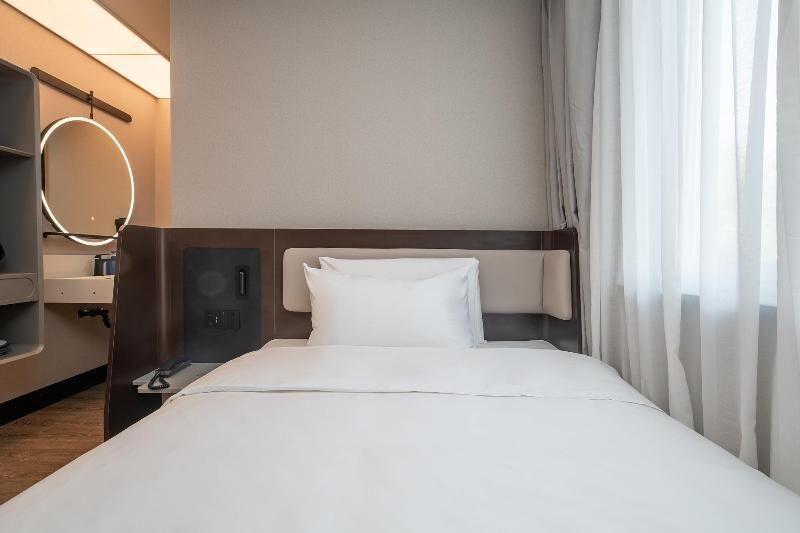Пекин: Hanting Hotel Beijing Sanyuanqiao Yansha Embassy