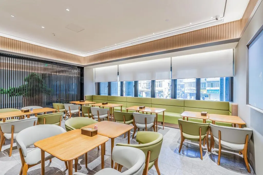 Ханчжоу: Ji Hotel Hangzhou West Lake Hubin Erqing Building