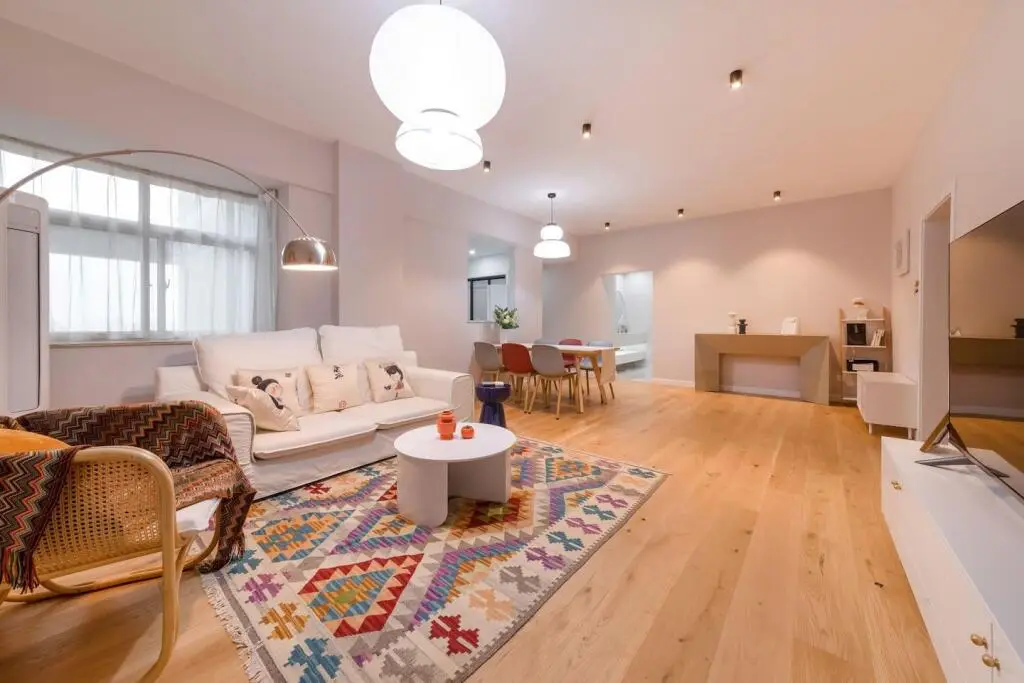 Шанхай: GoodTime business travel Apartment (People Square and The Bund branch N0.1)