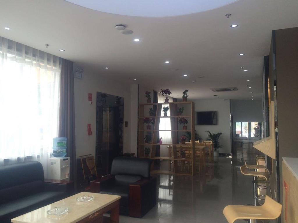 Куньмин: 7Days Premium Kunming New Asia Sports City Subway Station Branch