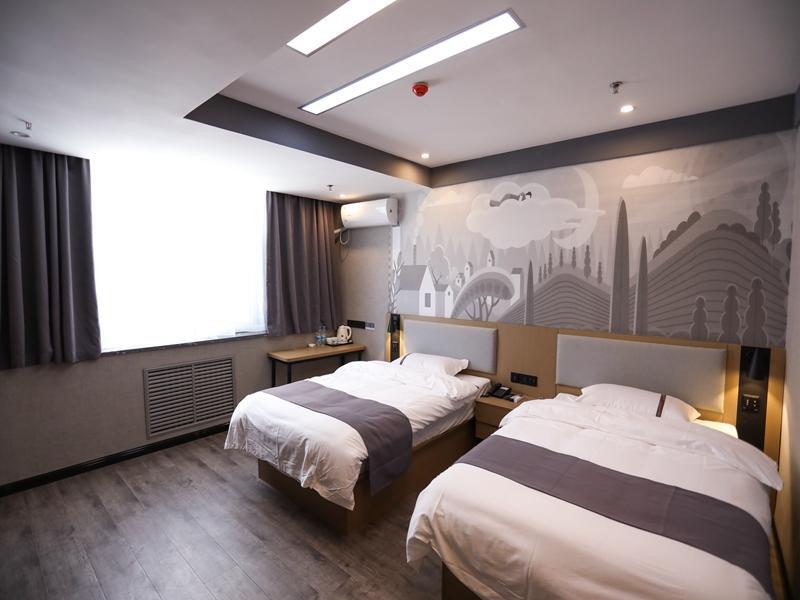 Тайюань: Thank Inn Shanxi Taiyuan Yingze District Jianshe Road Railway Station