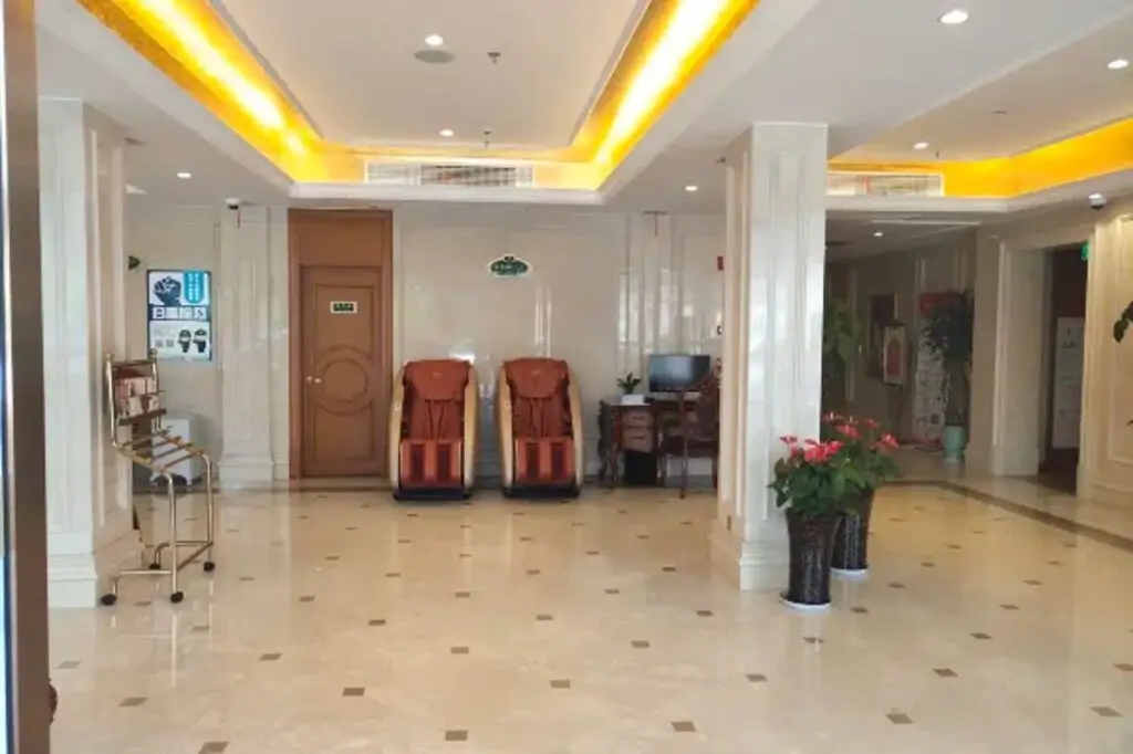 Шанхай: Vienna Hotel (Shanghai Fengxi)