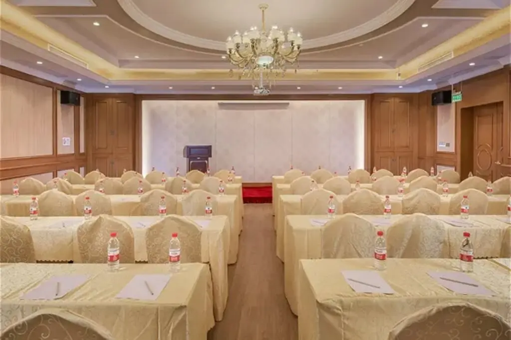 Шанхай: Vienna Hotel (Shanghai Fengxi)
