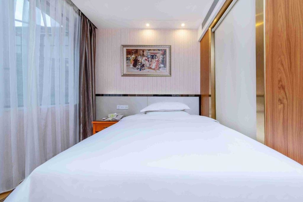 Шэньчжэнь: Vienna Hotel Shenzhen Bantian Huawei Tian'an Yungu