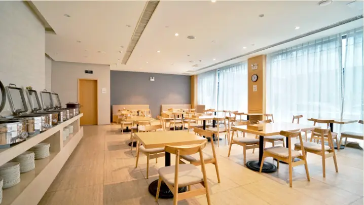 Яньтай: Ji Hotel Yantai Binhai Plaza