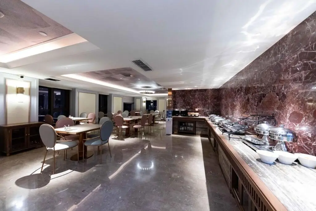 Шицзячжуан: Ji Hotel Shijiazhuang Jianhua City Square