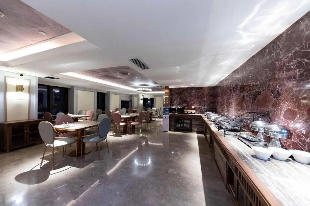 Шицзячжуан: Ji Hotel Shijiazhuang Jianhua City Square