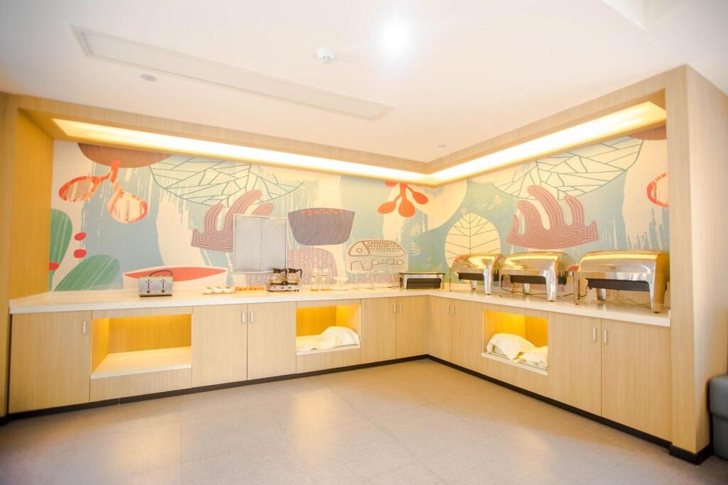 Шанхай: Hanting Hotel Shanghai Chuansha Xinyuan Road Pedestrian Street