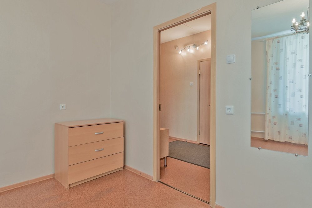 Санкт-Петербург: FlatHome24 near metro Komendanskiy prospect