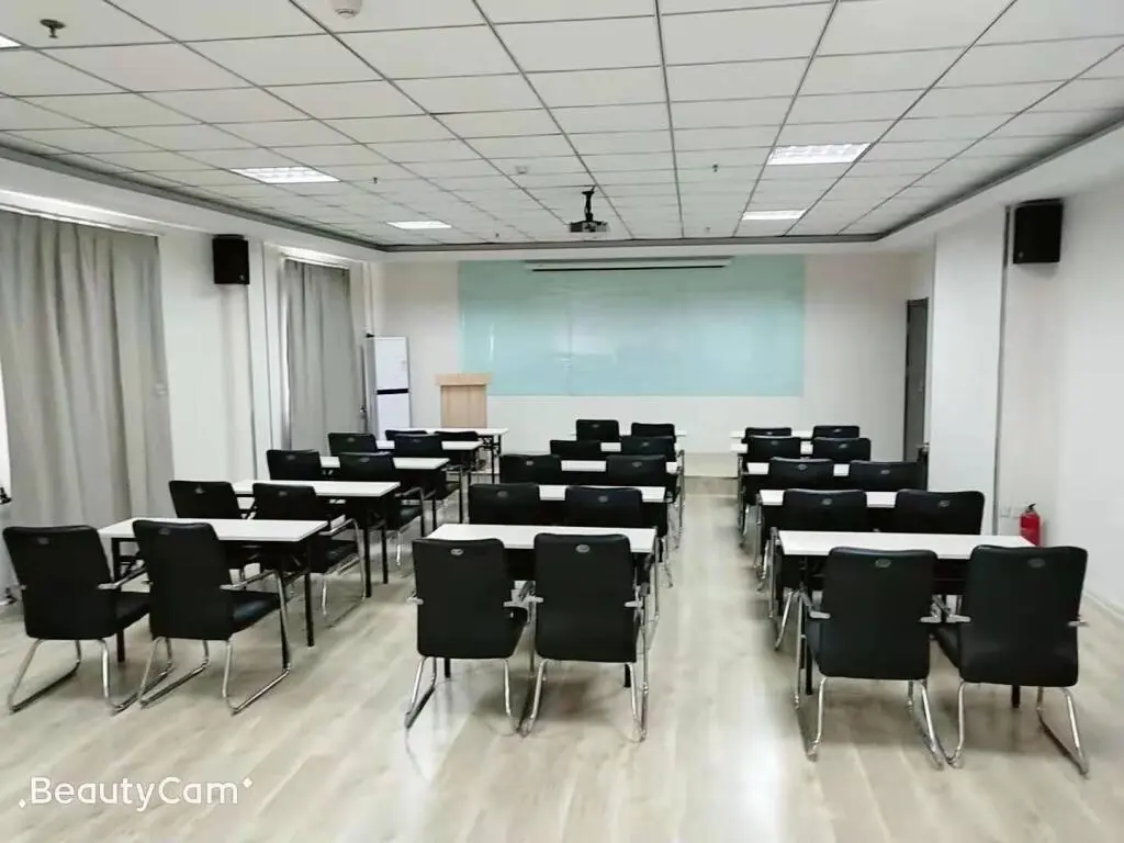 Шицзячжуан: Hanting Hotel Shijiazhuang Jianhe Bridge Metro Station