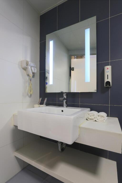 Шицзячжуан: Hanting Hotel Shijiazhuang Luquan Haishan Nan Street