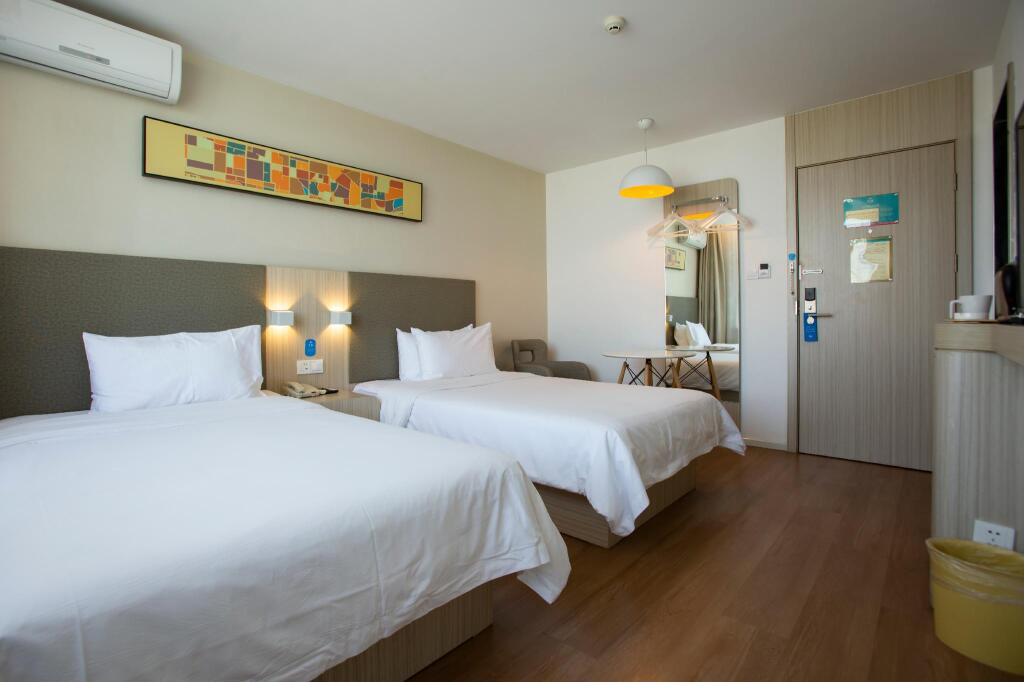Циньхуандао: Hanting Hotel Qinhuangdao Nandaihe Tourism Center