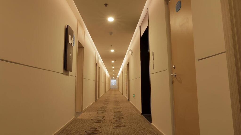 Цзаочжуан: Hanting Hotel Zaozhuang Zhenxing Zhong Road