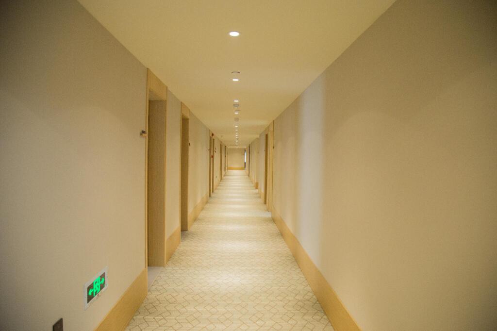 Ji Hotel Hefeng Binhu Shidai Square — фото 1