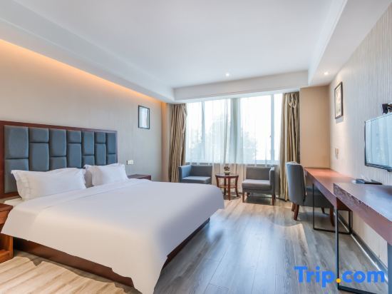 Цзиндэчжэнь: Towo Holiday Hotel (Leping Donghu Park)