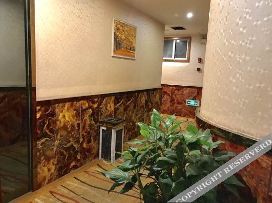 Гуангхан: Towo Holiday Hotel (Guang'an Moore Department)