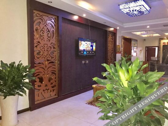 Гуангхан: Towo Holiday Hotel (Guang'an Moore Department)