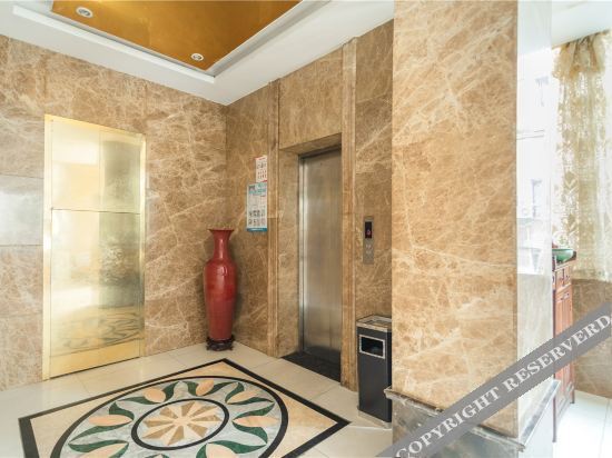 Цзиндэчжэнь: Towo Holiday Hotel Jingdezhen People Square Guomao
