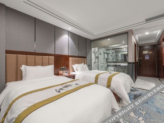 Цзиндэчжэнь: Towo Holiday Hotel Jingdezhen People Square Guomao