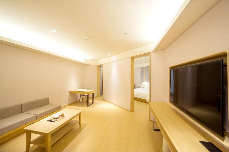 Гуанчжоу: Ji Hotel Guangzhou Baiyun Airport