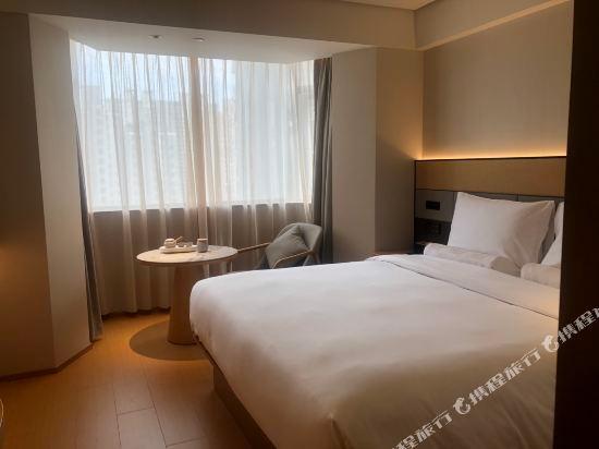 Шанхай: Ji Hotel Shanghai Lujiabang Road Metro Station