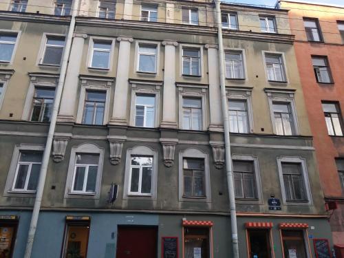 Санкт-Петербург: Guest house on ulitsa Mira 25