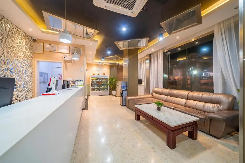 Шанхай: Hanting Hotel Shanghai Jiuting Metro Station