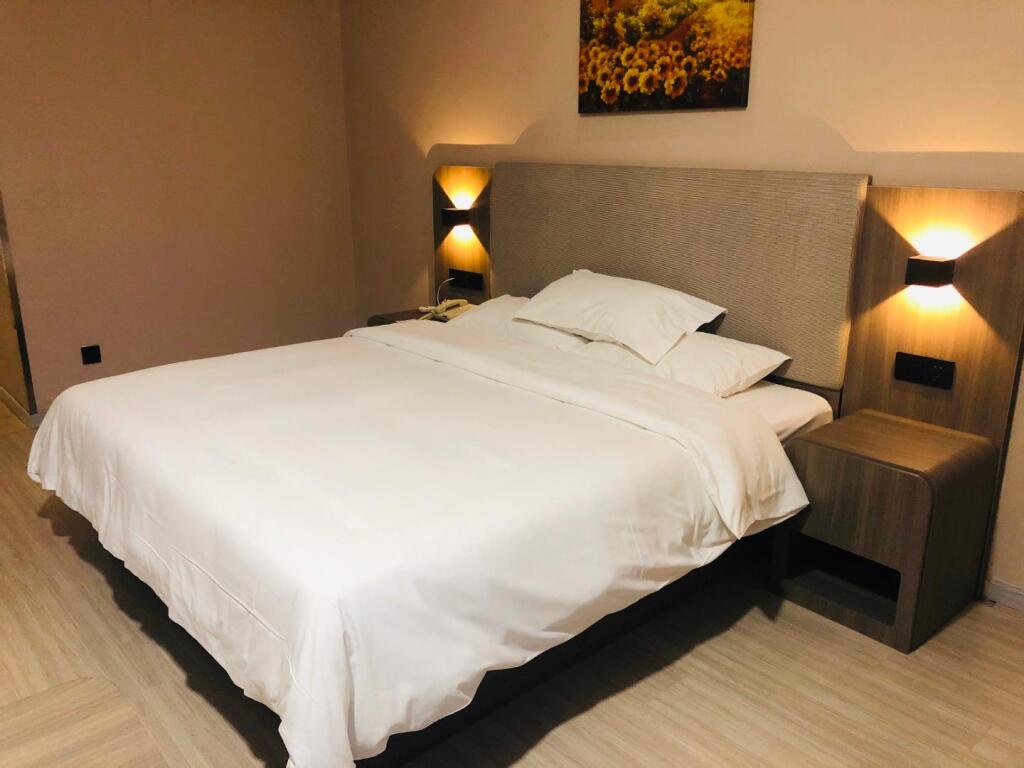 Нанкин: Hanting Hotel Nanjing Gaochun Kaijin Plaza