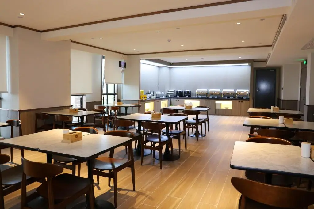 Фуян: Hanting Hotel Fuyang Taihe County