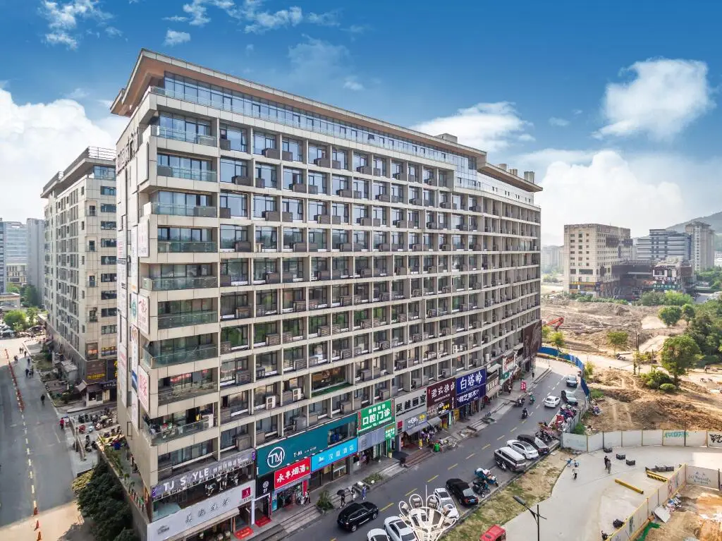 Ханчжоу: Hanting Hotel Hangzhou Zhuantang Academy of Fine Arts