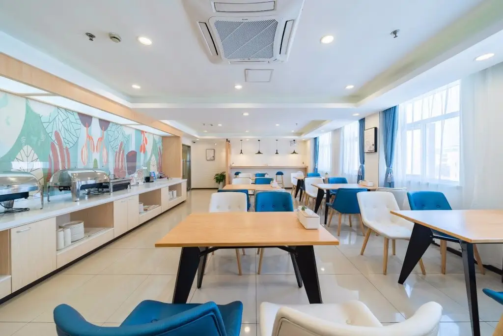 Шанхай: Hanting Hotel Shanghai Hangtou Metro Station