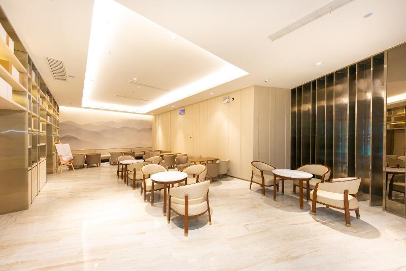 Нанкин: Ji Hotel Nanjing Zhujiang Road Beimen Bridge