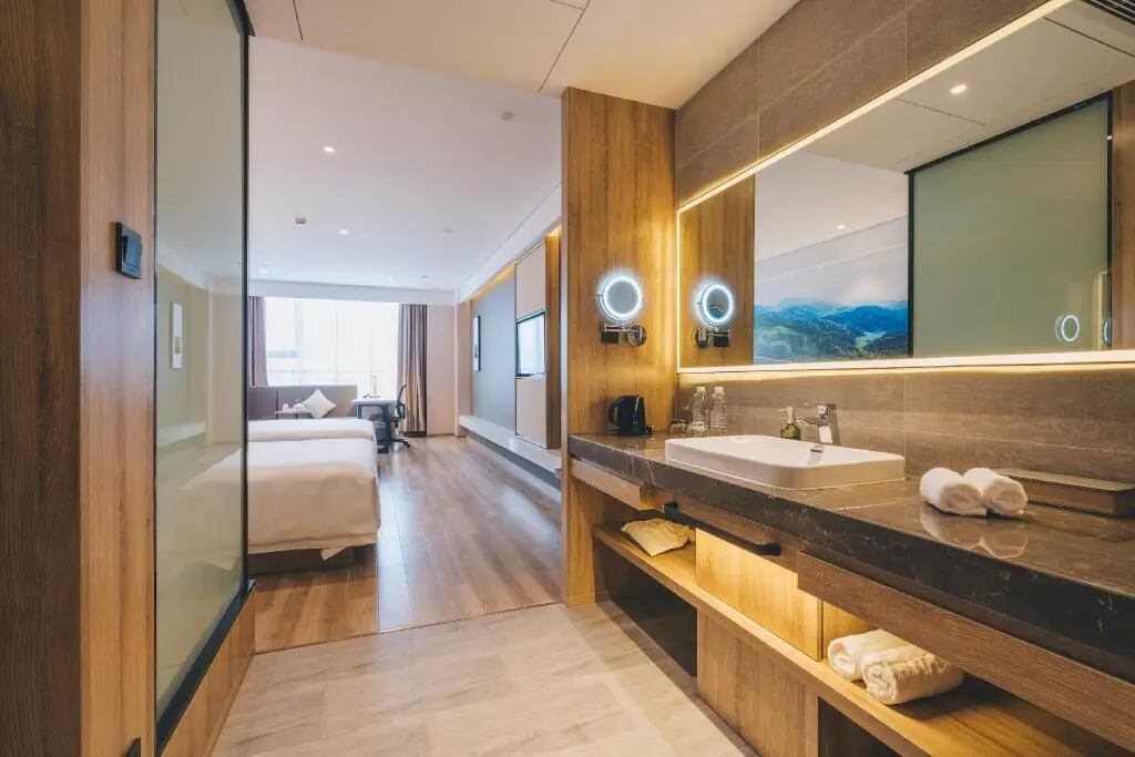 Нинбо: Ning Bo Nan Bu Shang Wu Qu Ya Duo Hotel